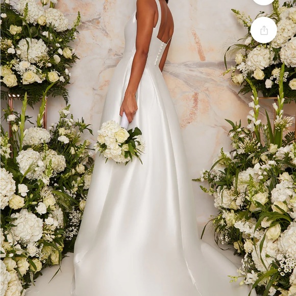 Chi Chi London Dresses & Skirts - New Chi Chi London White Structured Satin Sleeveless Wedding Dress with Train